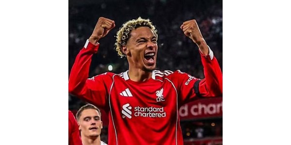 Voiko Ekitik muuttua ylihintaisesta hankinnasta uudeksi Anfield-tähdeksi? Voiko Ekitik muuttua ylihintaisesta hankinnasta uudeksi Anfield-tähdeksi?